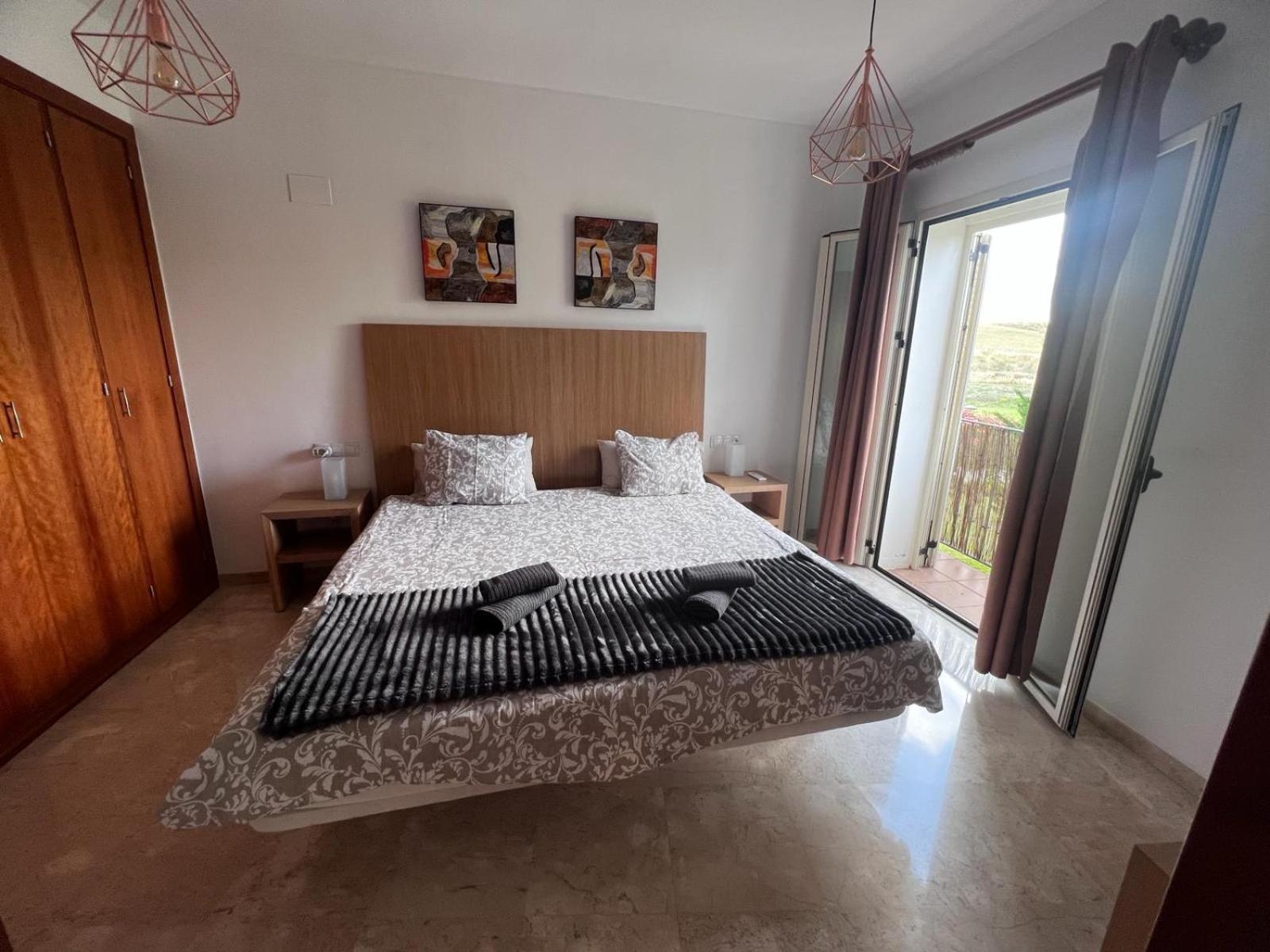 Sol Andalusi Apartment อาเลาริน เดลา ตอร์เร ภายนอก รูปภาพ